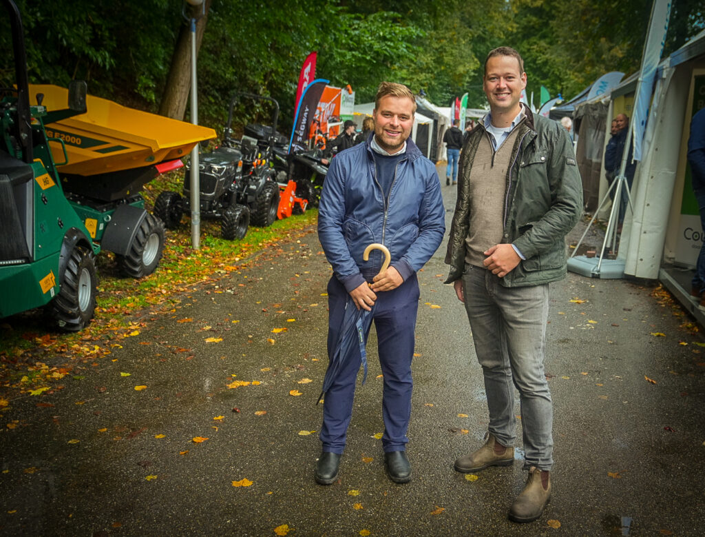 Abel Kooistra (gedeputeerde provincie Fryslan) en Rutger van de Streek (voorzitter van de Agrarische Schouw) 